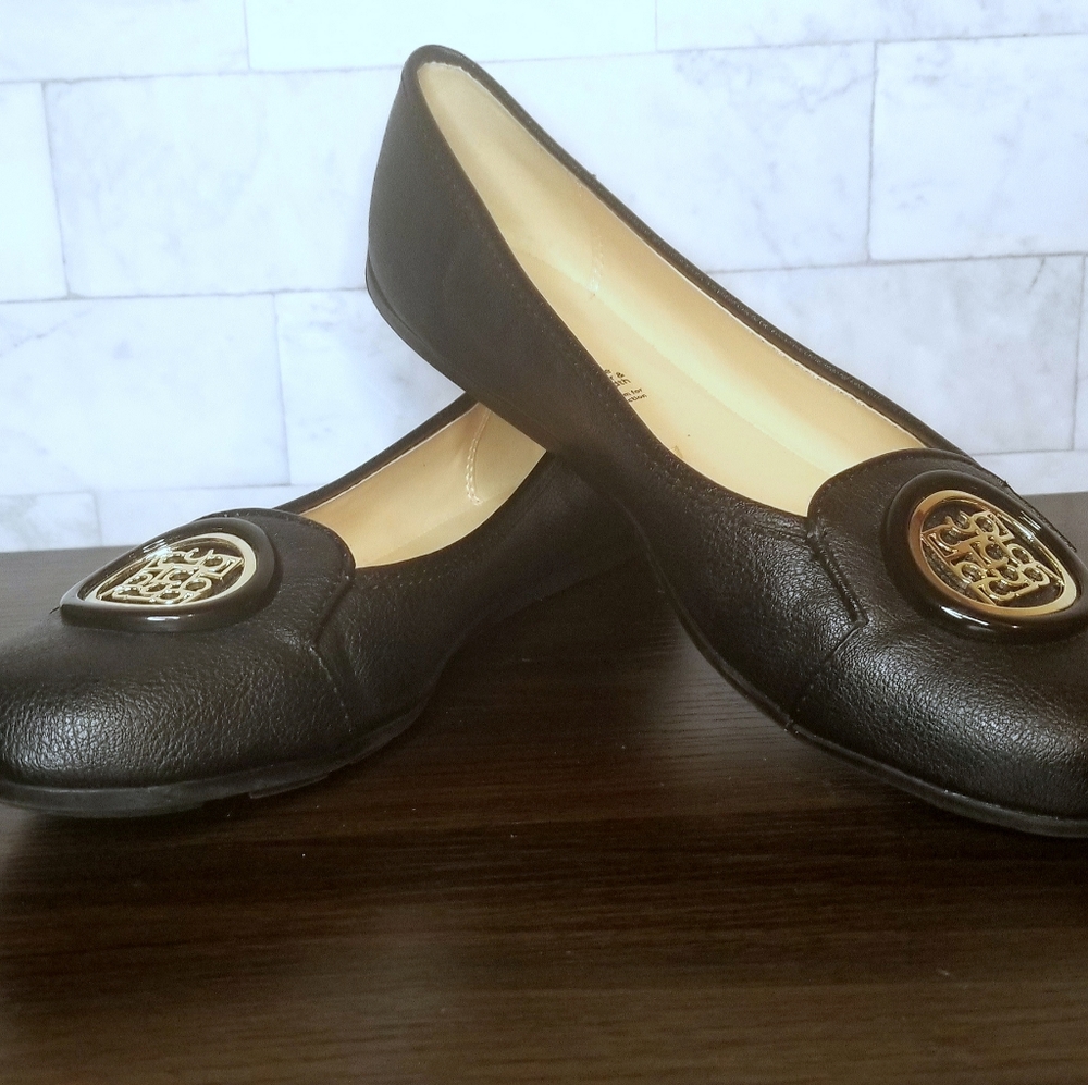 Liz Claiborne Black Flats
